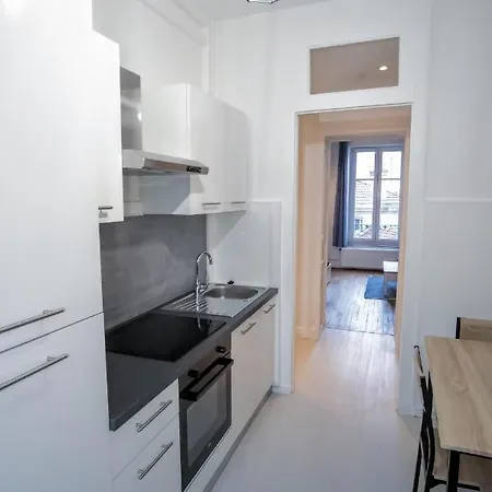 Double Fabriques, 2 Bedrooms, Central, Parking Nearby, Self Checkin Nancy